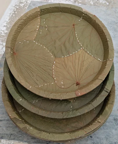 sal-leaf-plate-12-inche-100-natural-biodegradable-and-compostable-500x500 Leaf Plates 12" sitting plate - Image 1